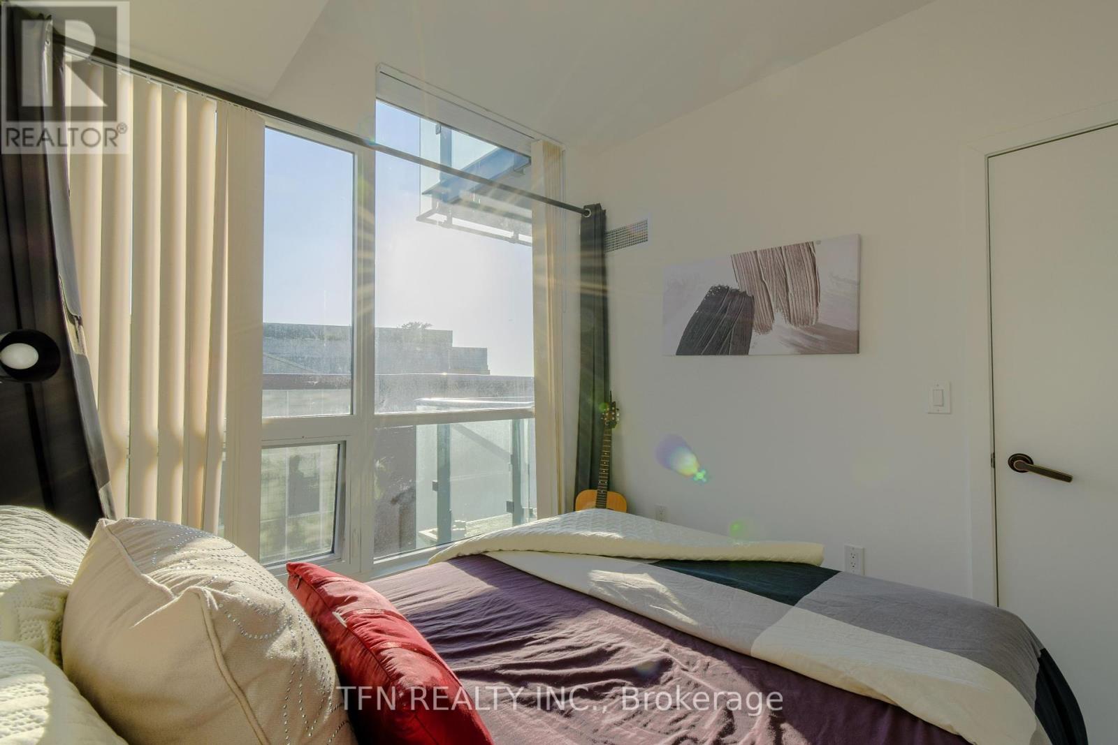 502 - 10 De Boers Drive, Toronto, Ontario  M3J 0H1 - Photo 10 - W12131987