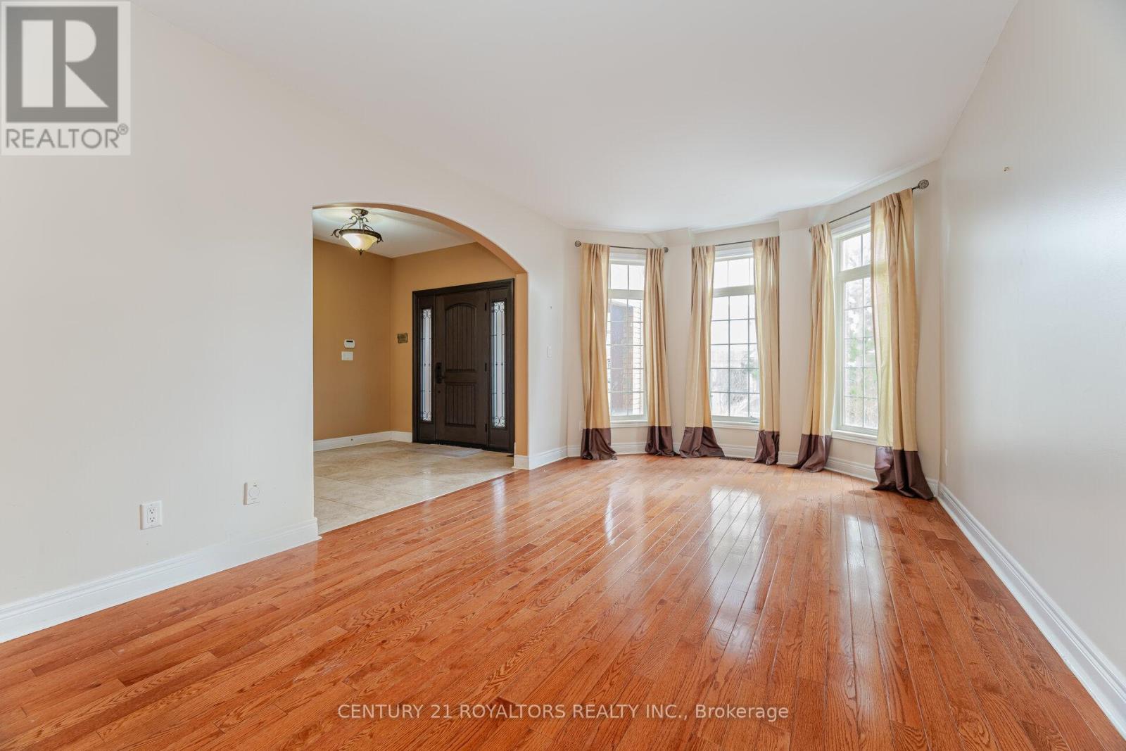 67 Saint Hubert Drive, Brampton, Ontario  L6P 1Y5 - Photo 22 - W12132025
