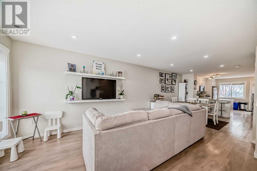 Property at 118 Red Embers Gate NE image 2