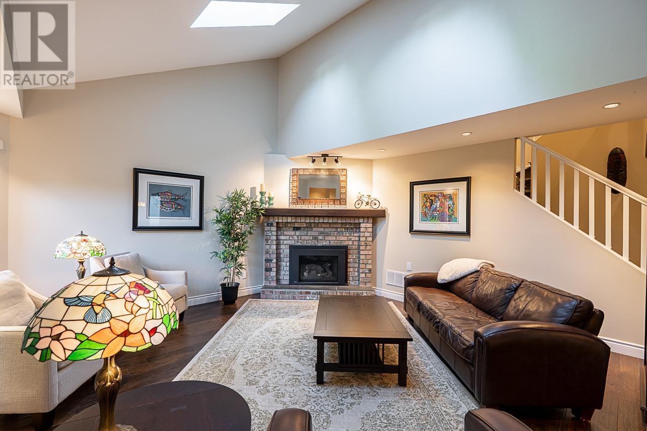 Property at 1485 NORTON COURT image 5