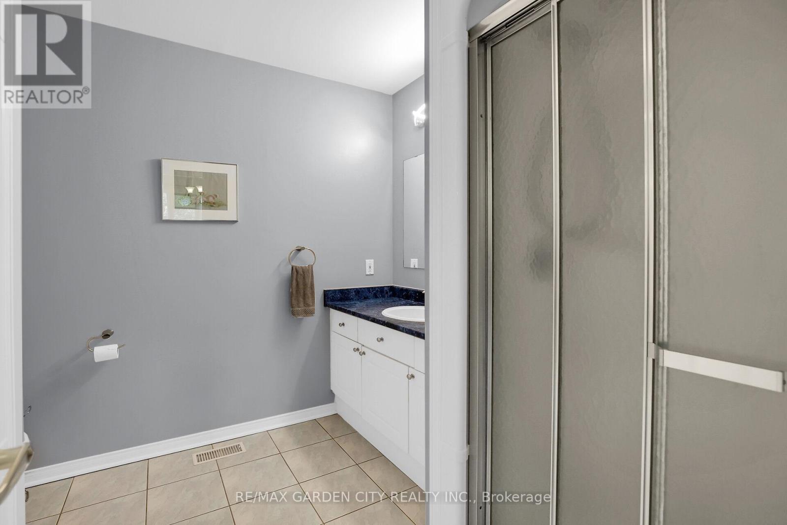 7 Village Drive, West Lincoln, Ontario  L0R 2A0 - Photo 13 - X12132009