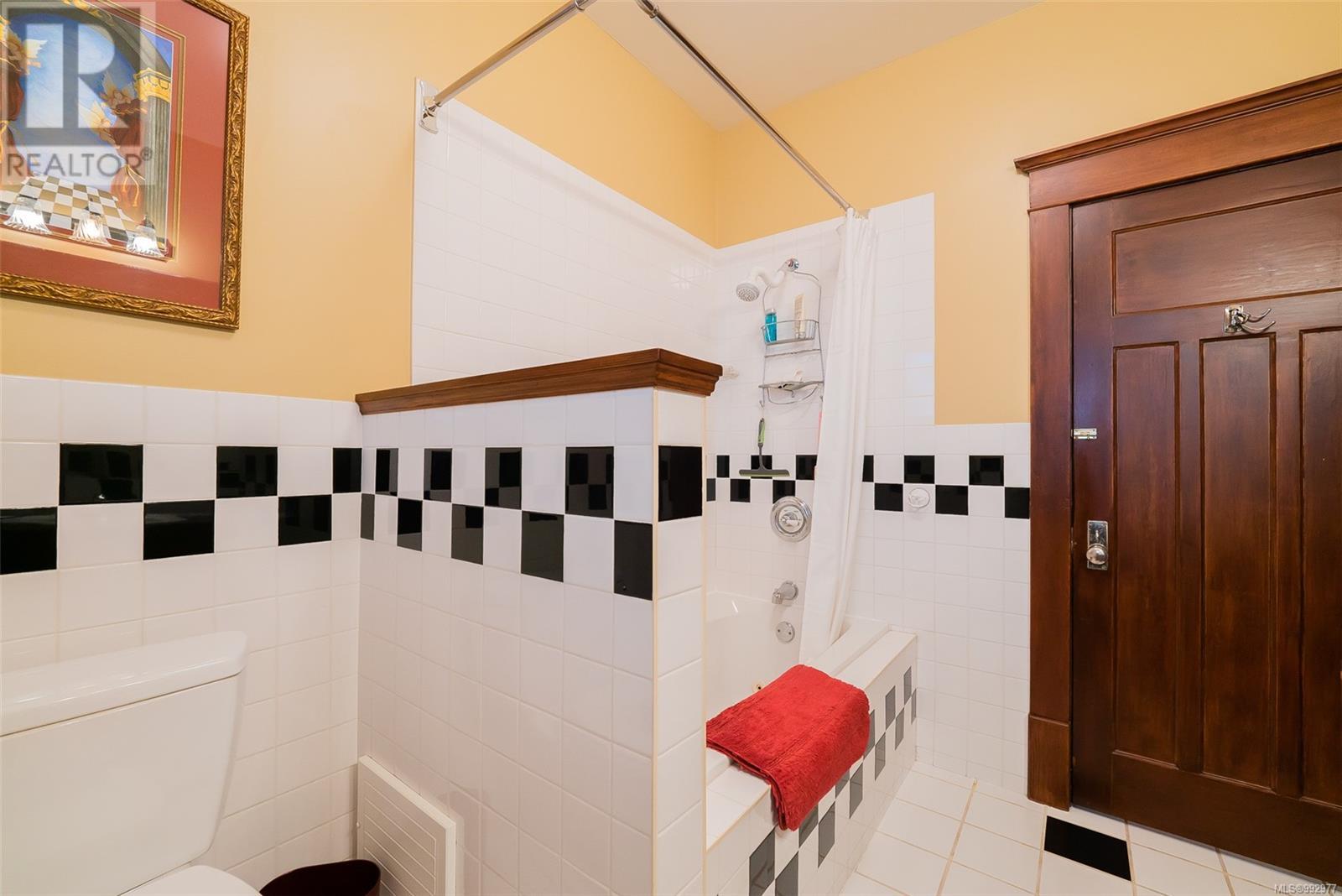 351 Milton St, Nanaimo, British Columbia  V9R 2K8 - Photo 25 - 992977