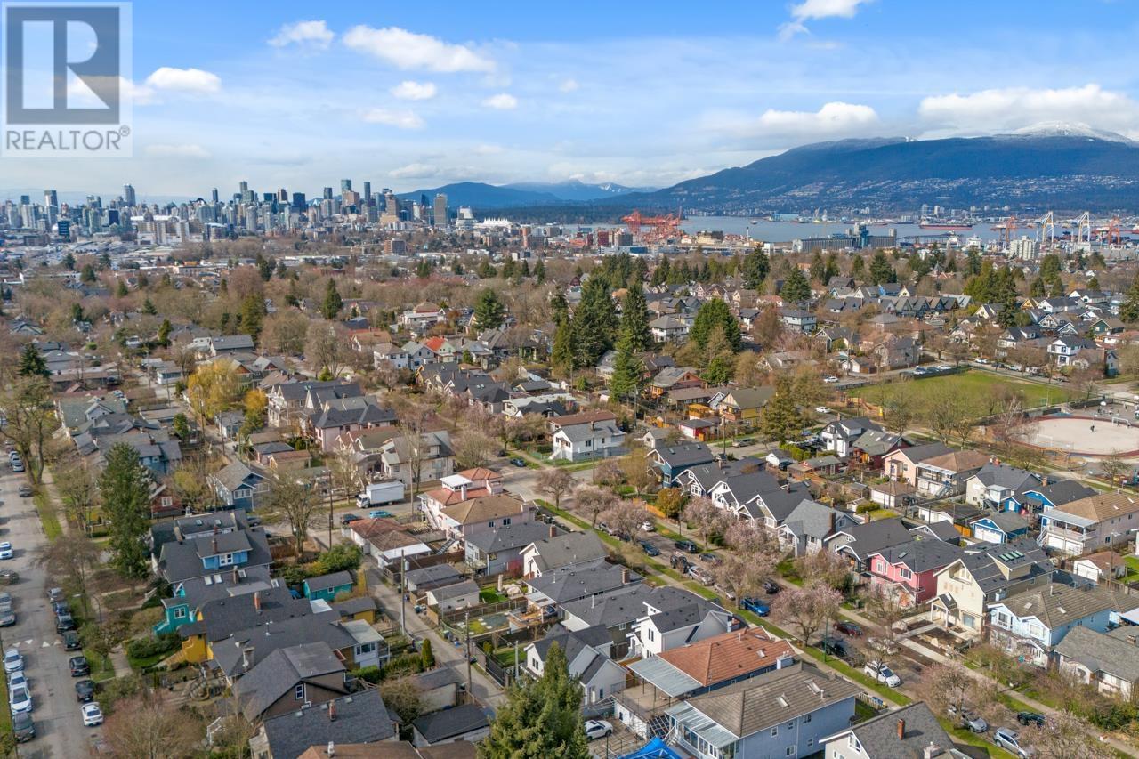 2252 Grant Street, Vancouver, British Columbia  V5L 2Z7 - Photo 32 - R2999428