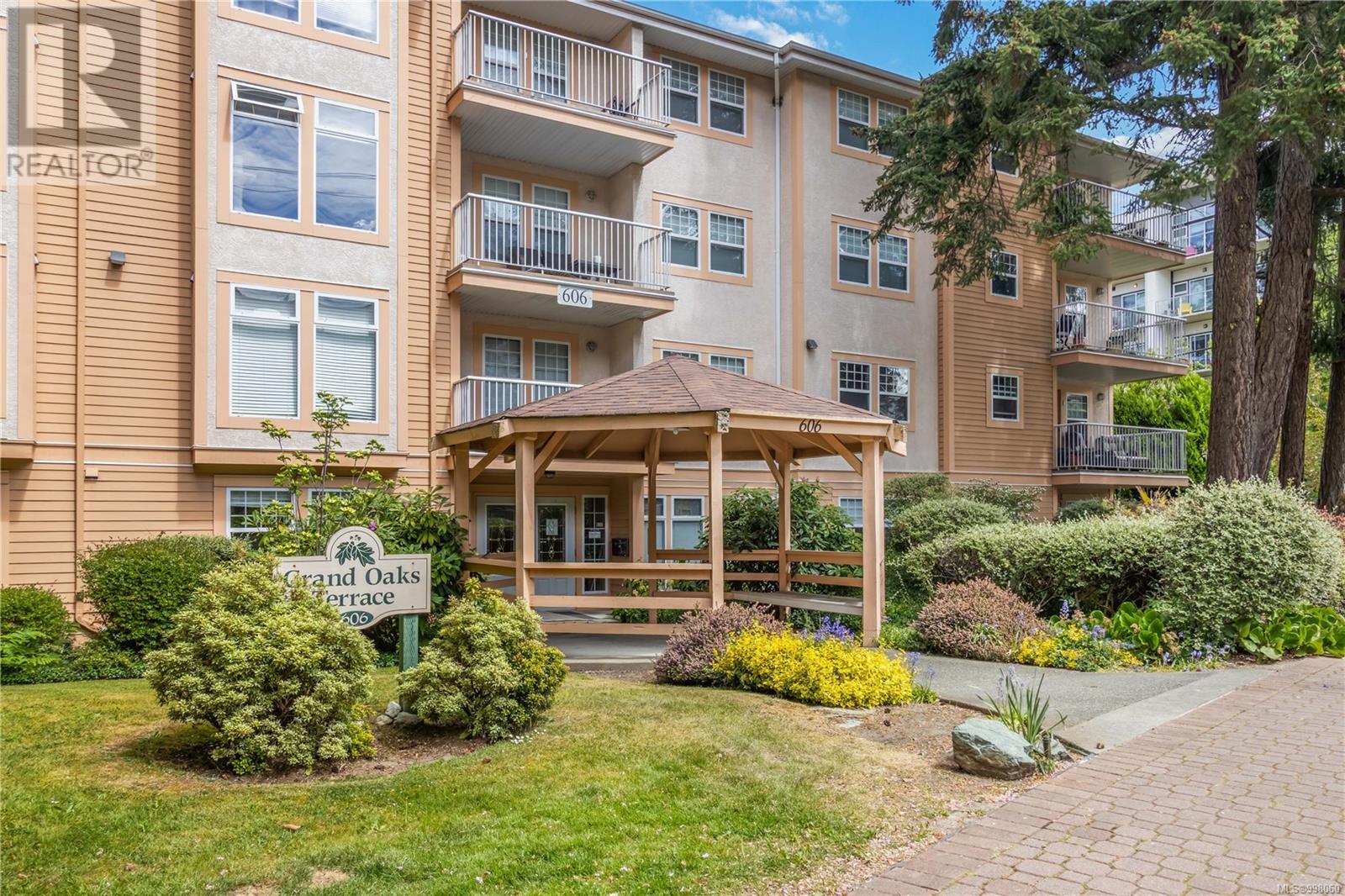 Property at 309 606 Goldstream Ave image 1