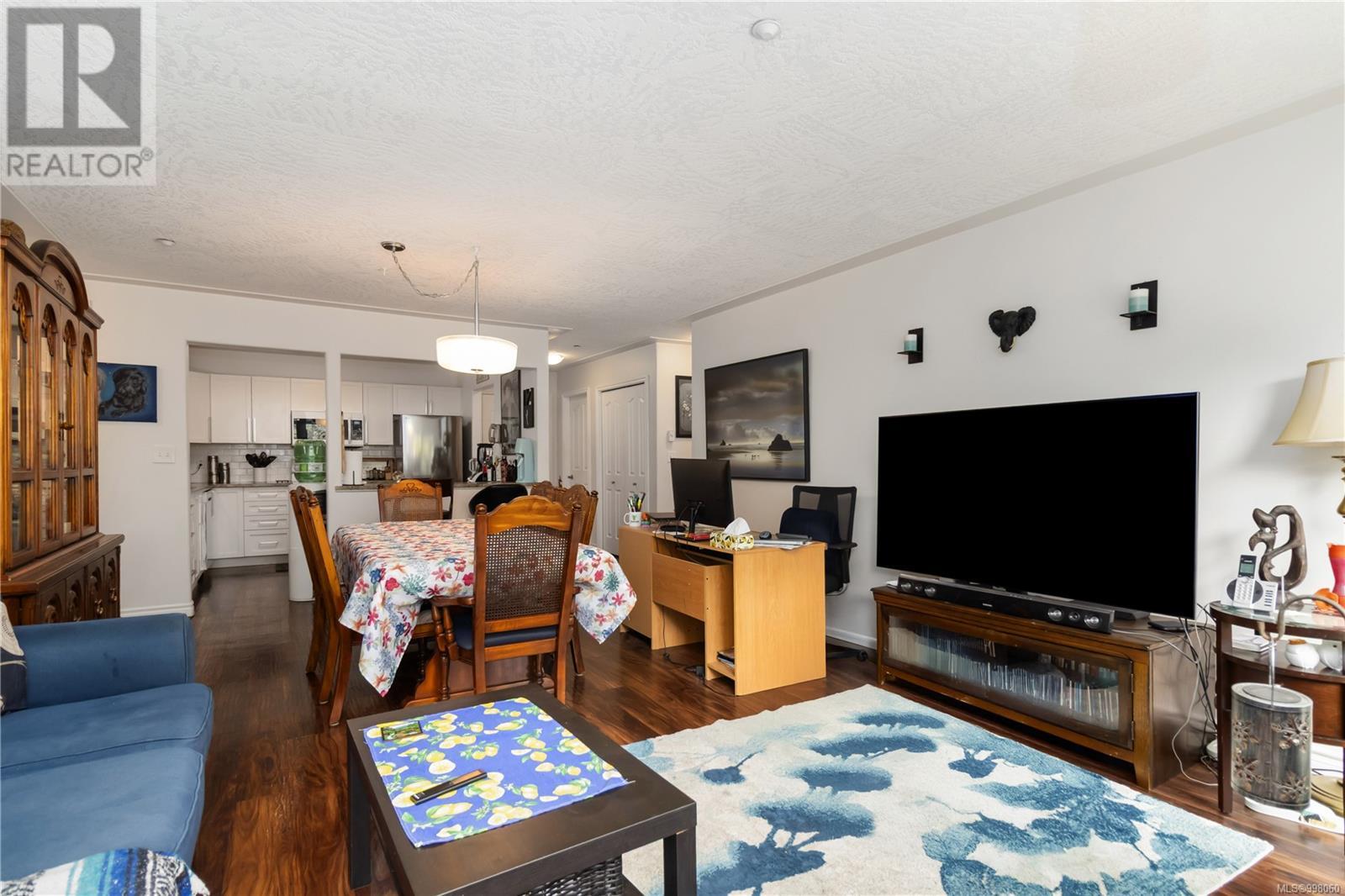 Property at 309 606 Goldstream Ave image 3