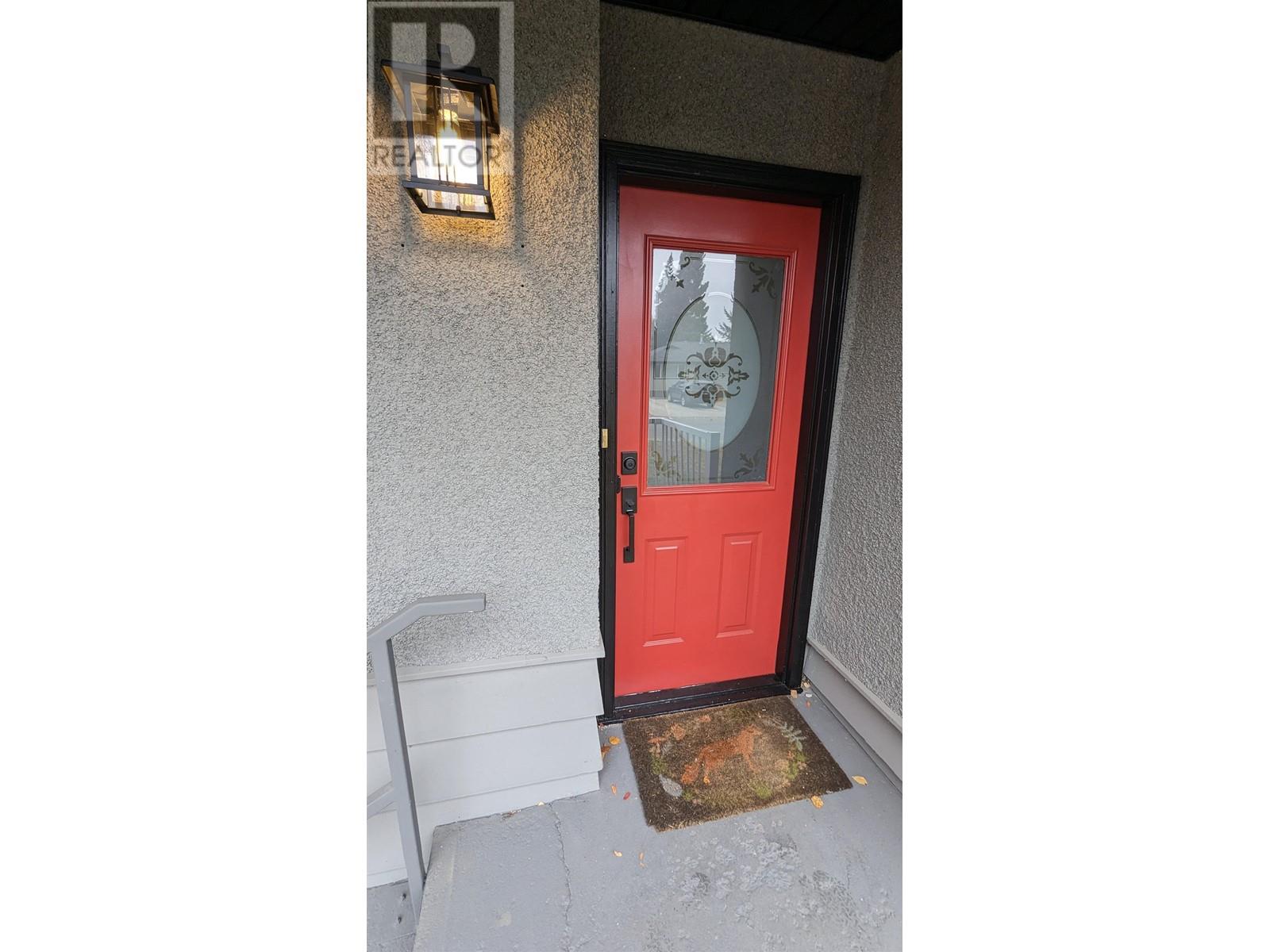 Property at 2615 1ST AVENUE image 3
