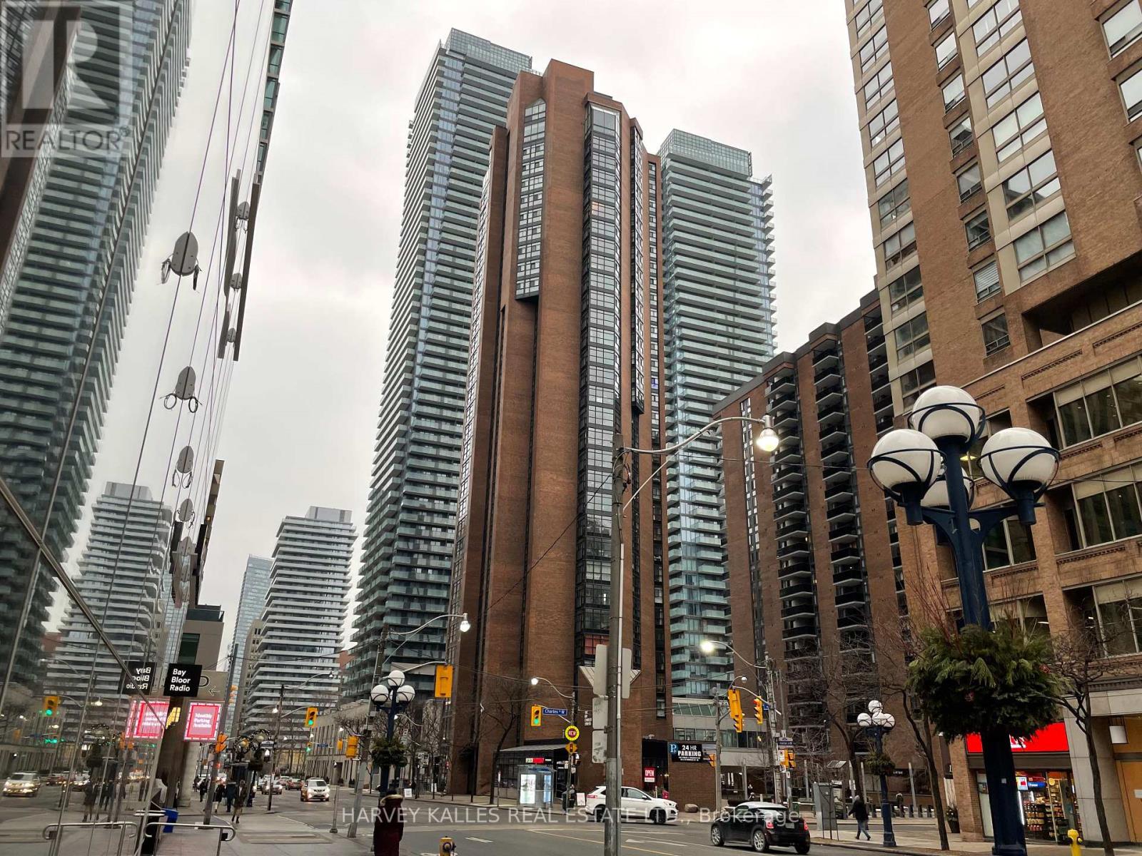 901 - 55 CHARLES STREET W, Toronto, Ontario