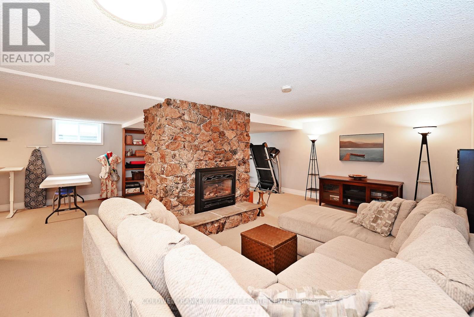 31 Sunrise Street, East Gwillimbury, Ontario  L9N 1H5 - Photo 26 - N12132046