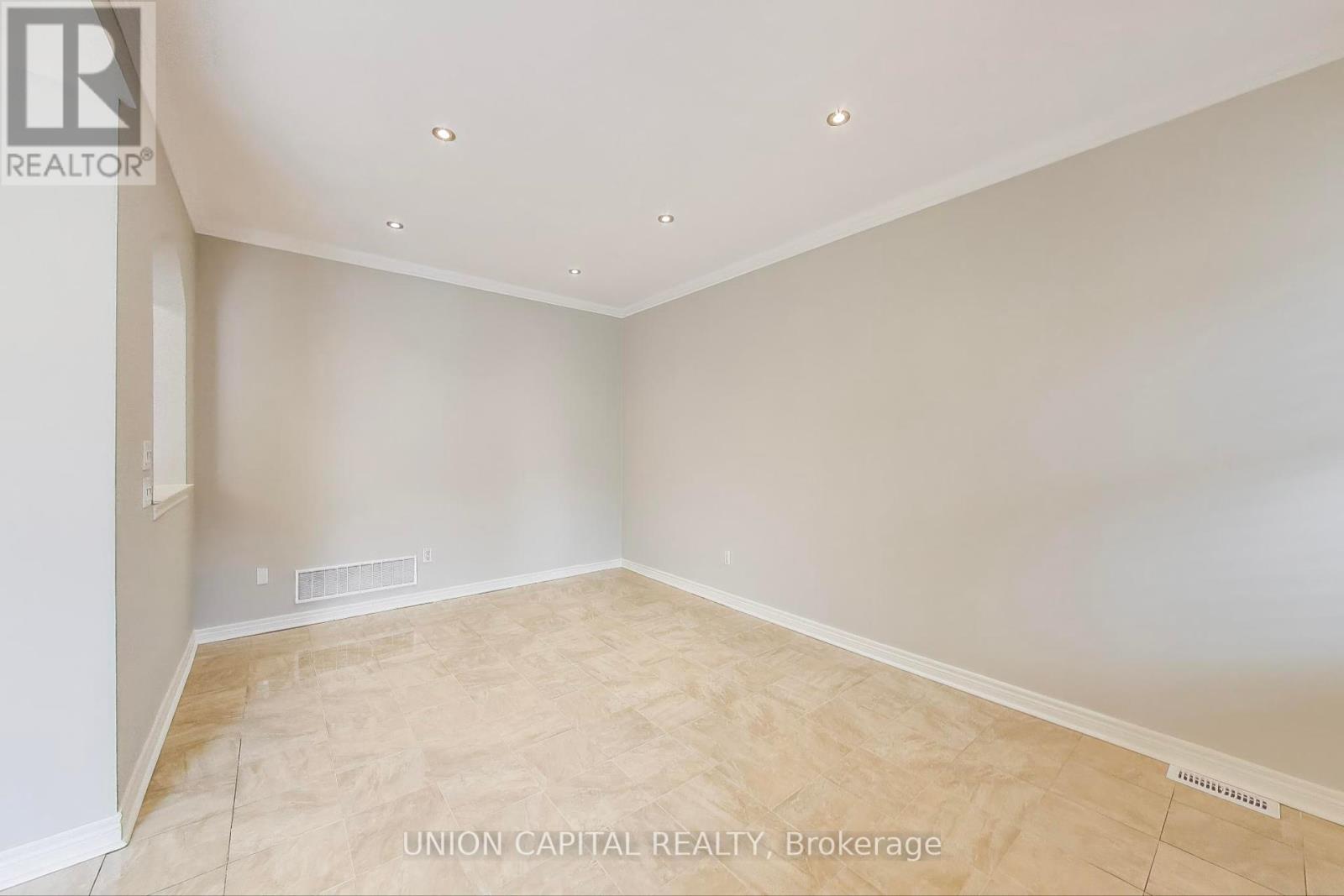 5 Robins Nest Drive, Vaughan, Ontario  L4H 3B1 - Photo 8 - N12132054