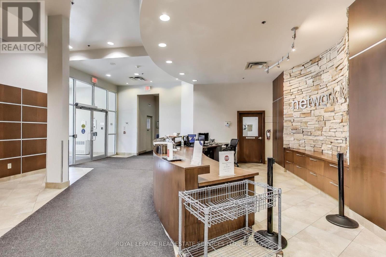 507 - 2 Fieldway Road, Toronto, Ontario  M8Z 0B9 - Photo 3 - W12098015