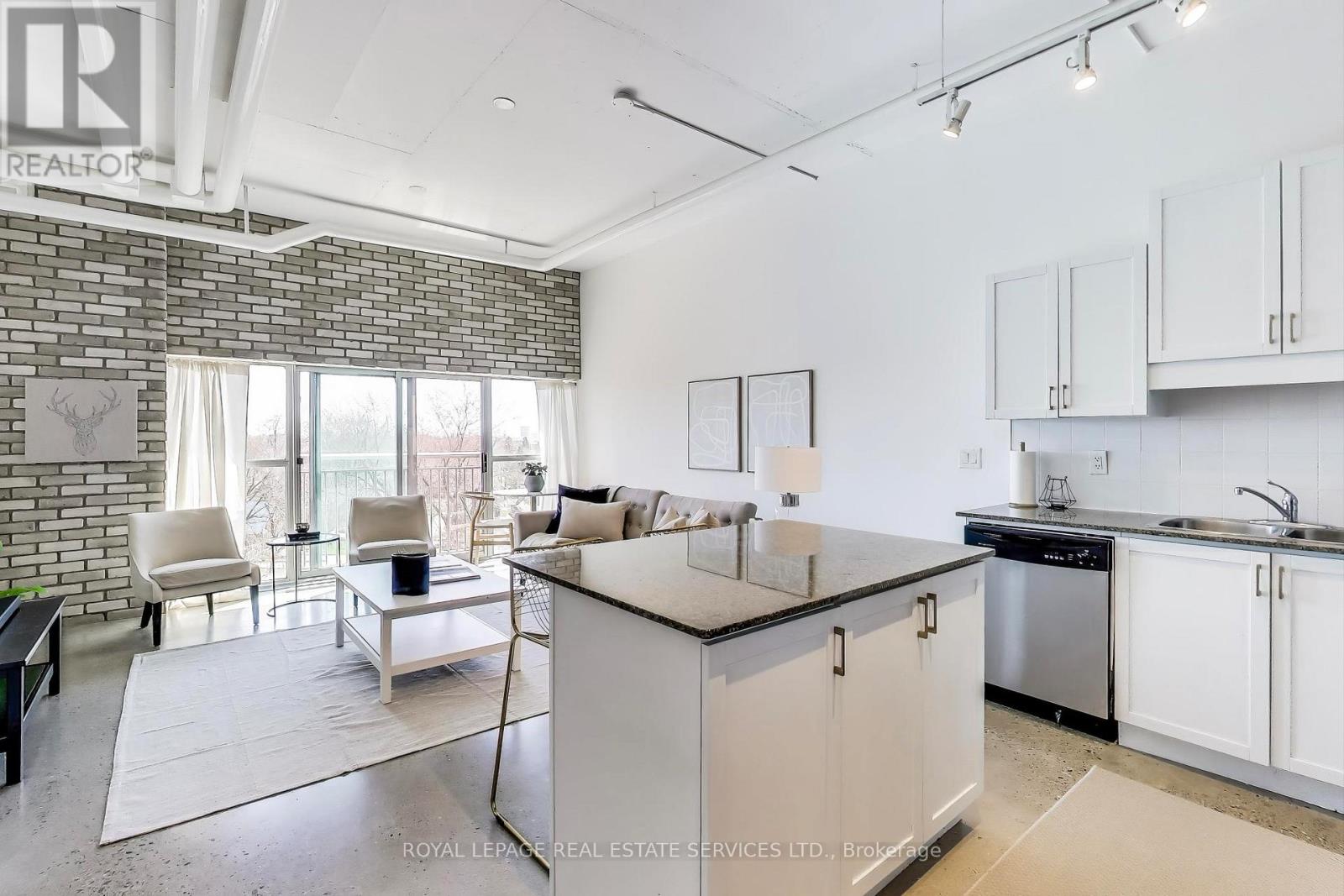 507 - 2 Fieldway Road, Toronto, Ontario  M8Z 0B9 - Photo 6 - W12098015