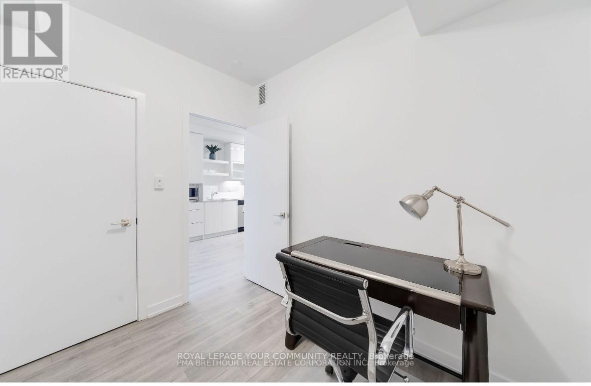 811 - 2433 Dufferin Street, Toronto (Briar Hill-Belgravia), Ontario  M6E 0B4 - Photo 21 - W12132036