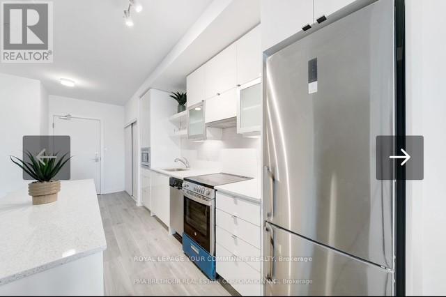 811 - 2433 Dufferin Street, Toronto (Briar Hill-Belgravia), Ontario  M6E 0B4 - Photo 5 - W12132036