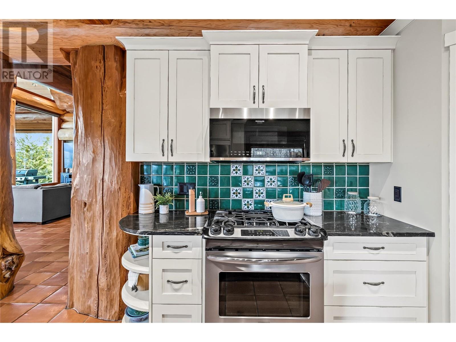 1897 Blind Bay Road, Sorrento, British Columbia  V0E 2W0 - Photo 21 - 10337717