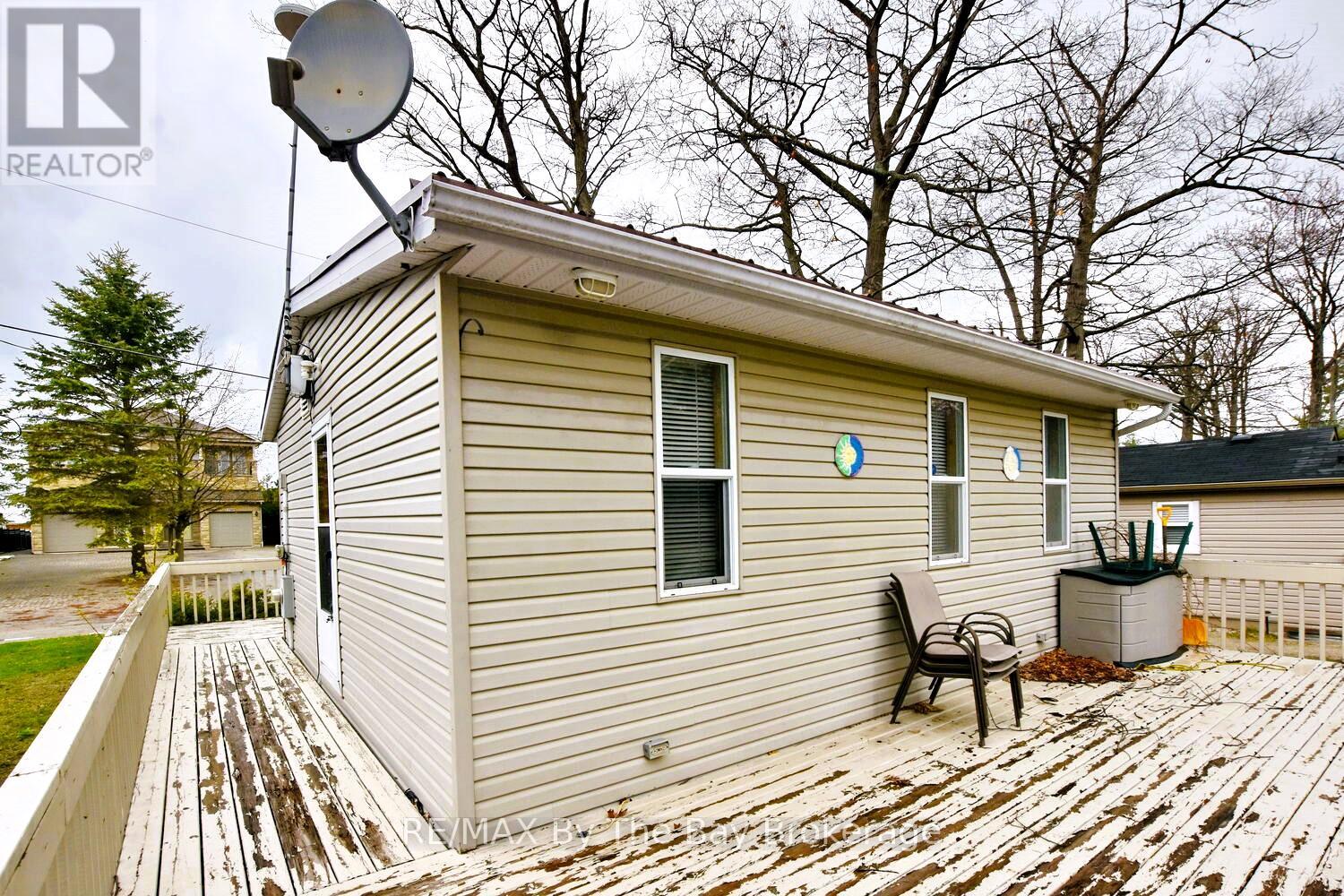 741 Shore Lane, Wasaga Beach, Ontario  L9Z 2C7 - Photo 23 - S12129500