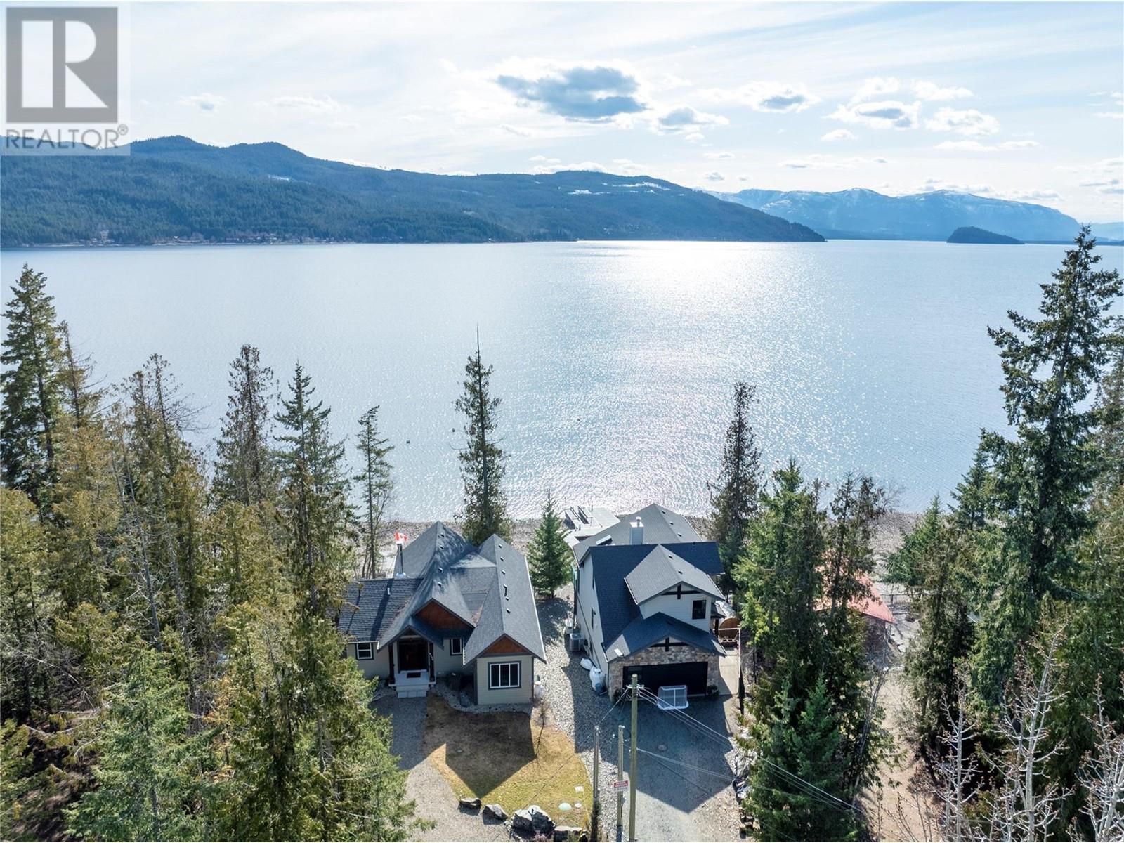 6076 Davis Road, Magna Bay, British Columbia  V0E 1M7 - Photo 59 - 10338843
