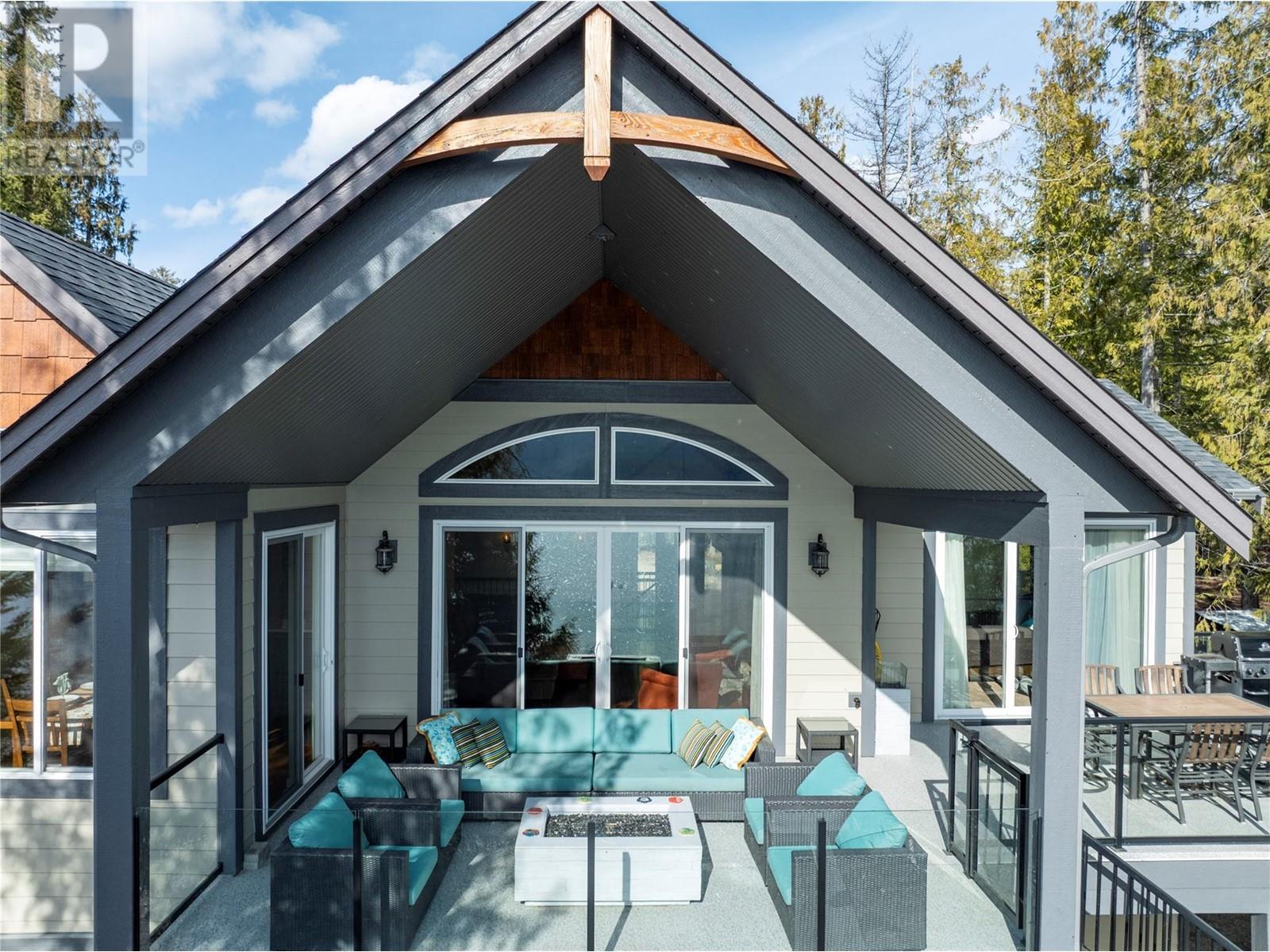 6076 Davis Road, Magna Bay, British Columbia  V0E 1M7 - Photo 64 - 10338843