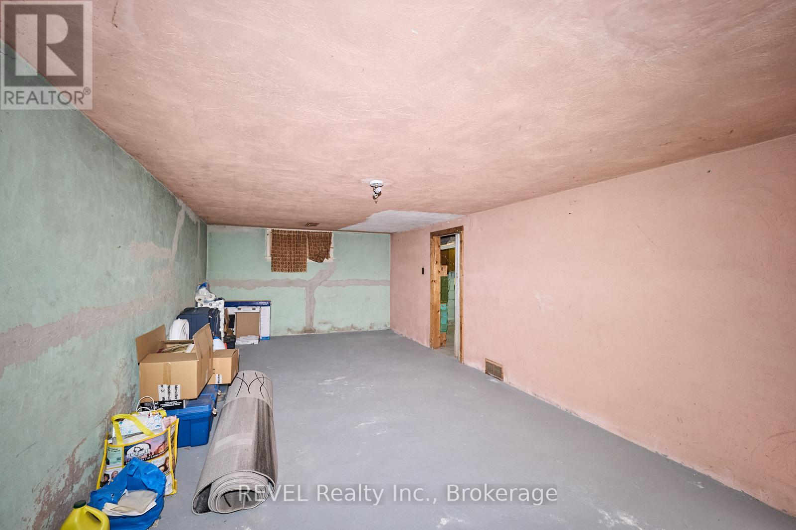 38 Wintemute Street, Fort Erie (Central), Ontario  L2A 2N8 - Photo 24 - X12132111