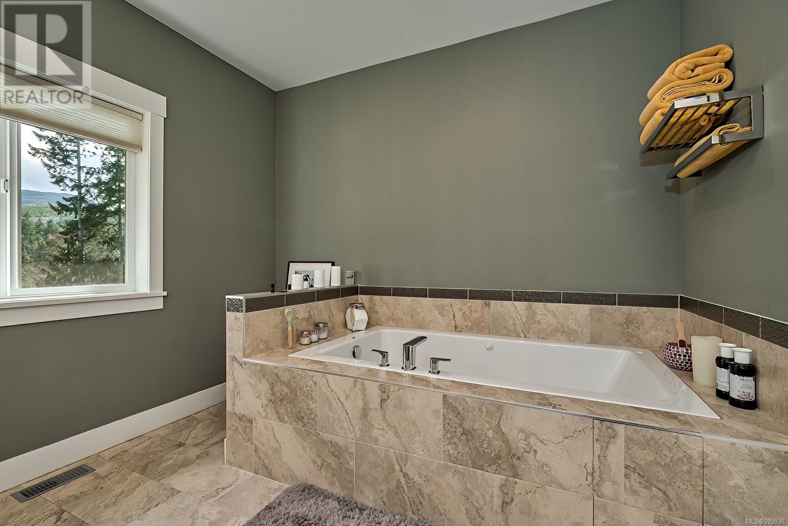 1728 Spirit Way, Qualicum Beach, British Columbia  V9K 2S3 - Photo 23 - 995936