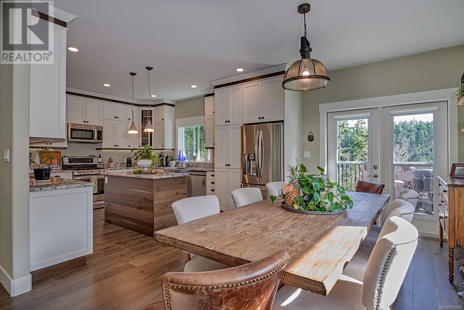 Property at 1728 Spirit Way image 3