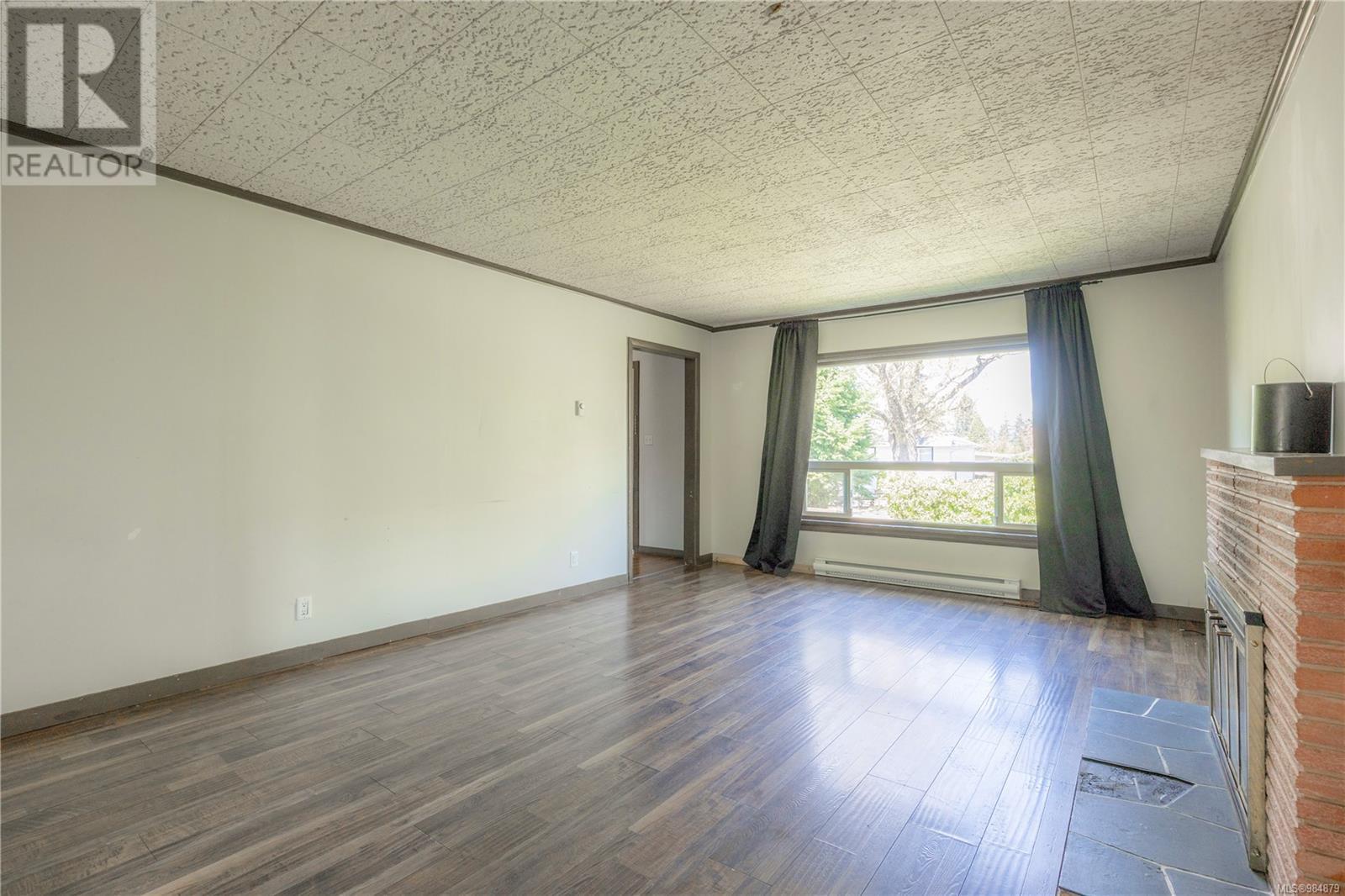 Property at 1019/1023 Dufferin Cres image 4