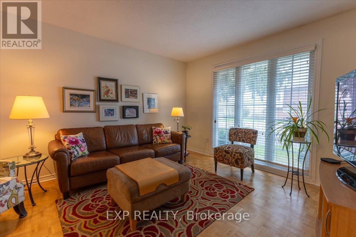 Property at 422 KINTYRE PRIVATE image 5