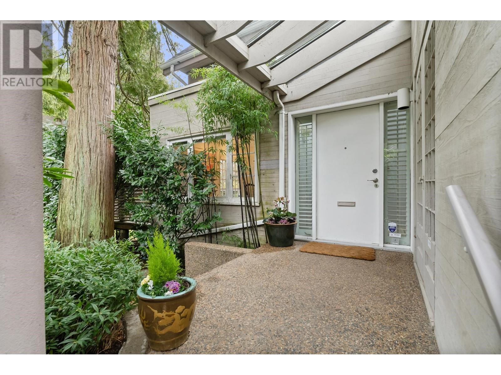 Property at 2850 W 47TH AVENUE image 3