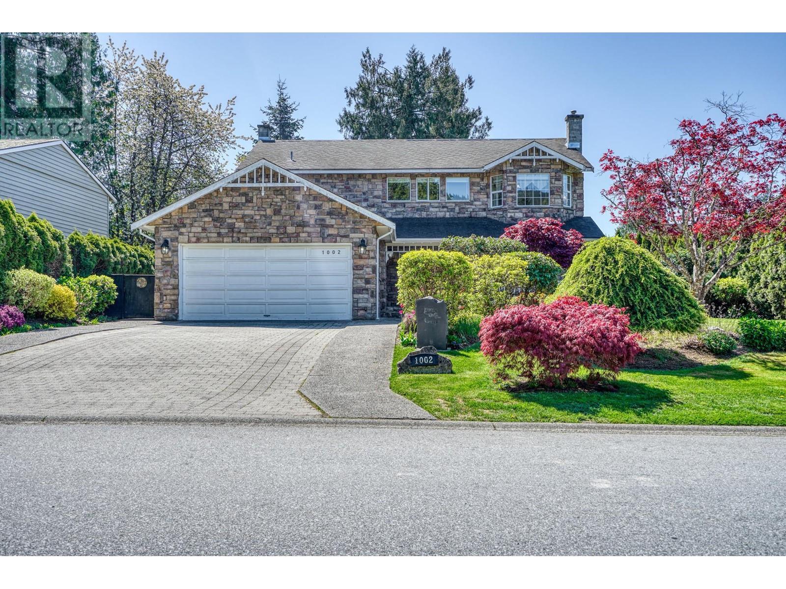 Property at 1002 POMONA WAY image 2