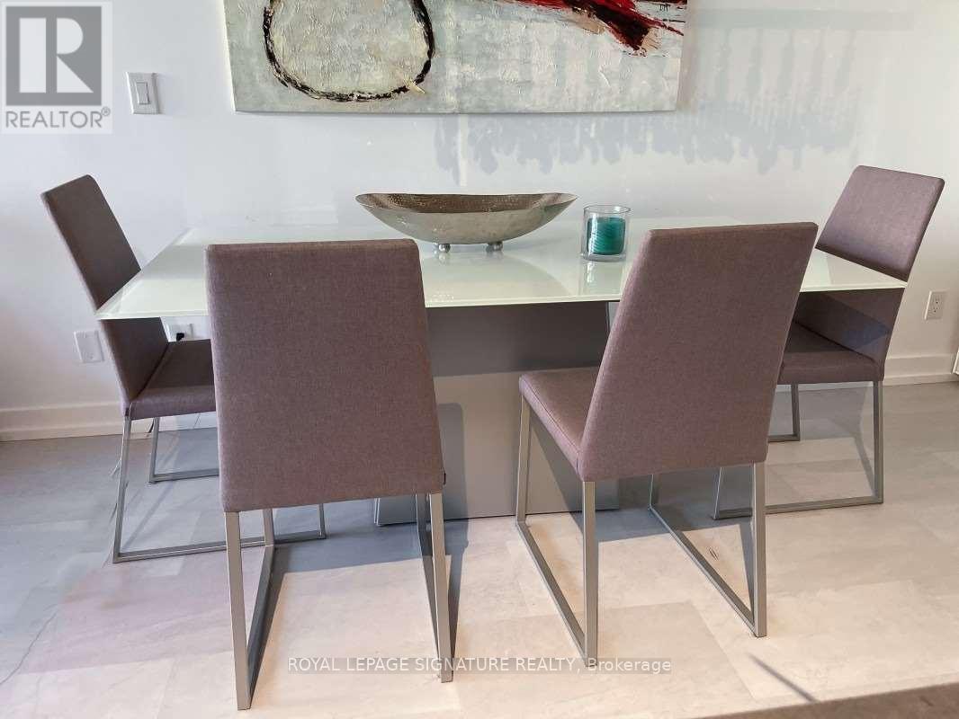 909 - 60 Bathurst Street, Toronto, Ontario  M5V 2P4 - Photo 12 - C12132087