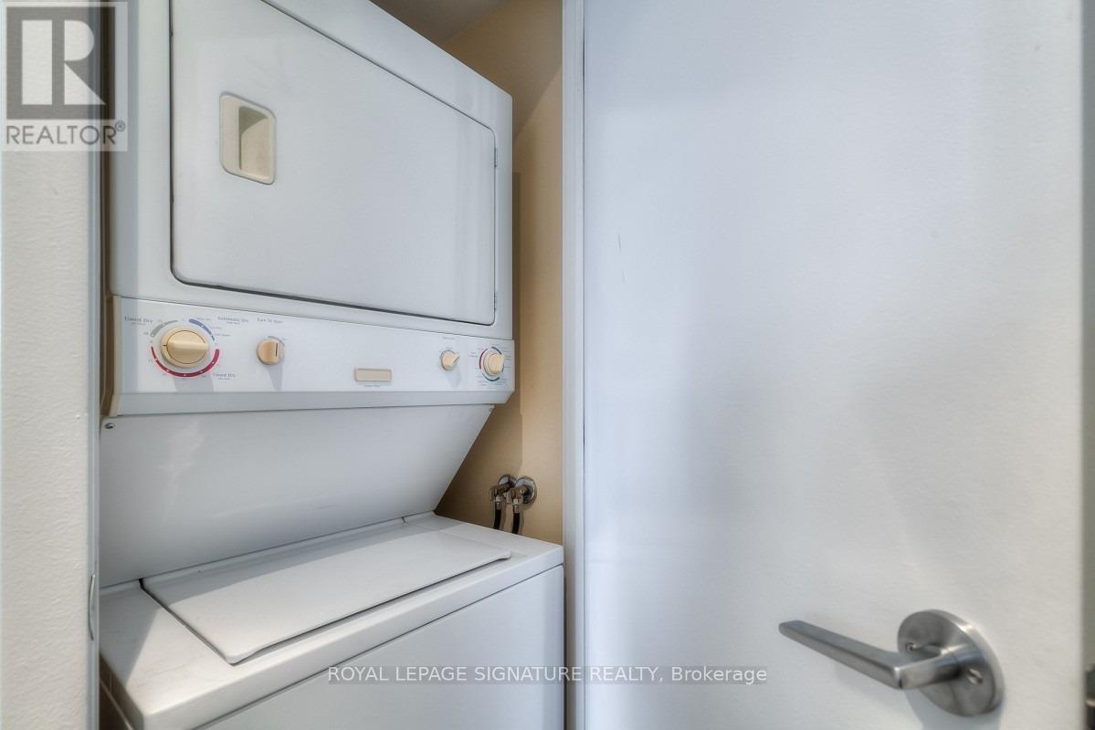 909 - 60 Bathurst Street, Toronto, Ontario  M5V 2P4 - Photo 18 - C12132087