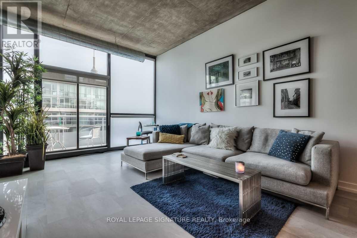 909 - 60 Bathurst Street, Toronto, Ontario  M5V 2P4 - Photo 2 - C12132087