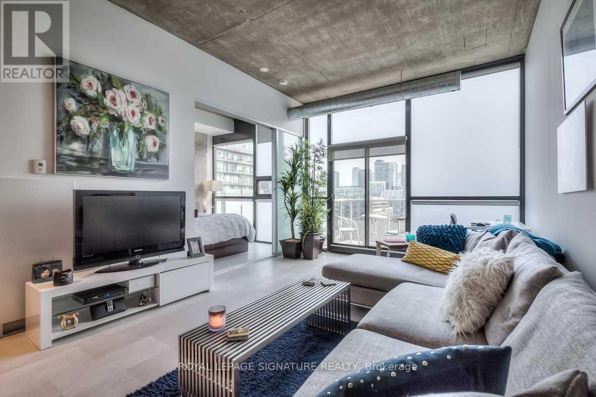 909 - 60 Bathurst Street, Toronto, Ontario  M5V 2P4 - Photo 3 - C12132087