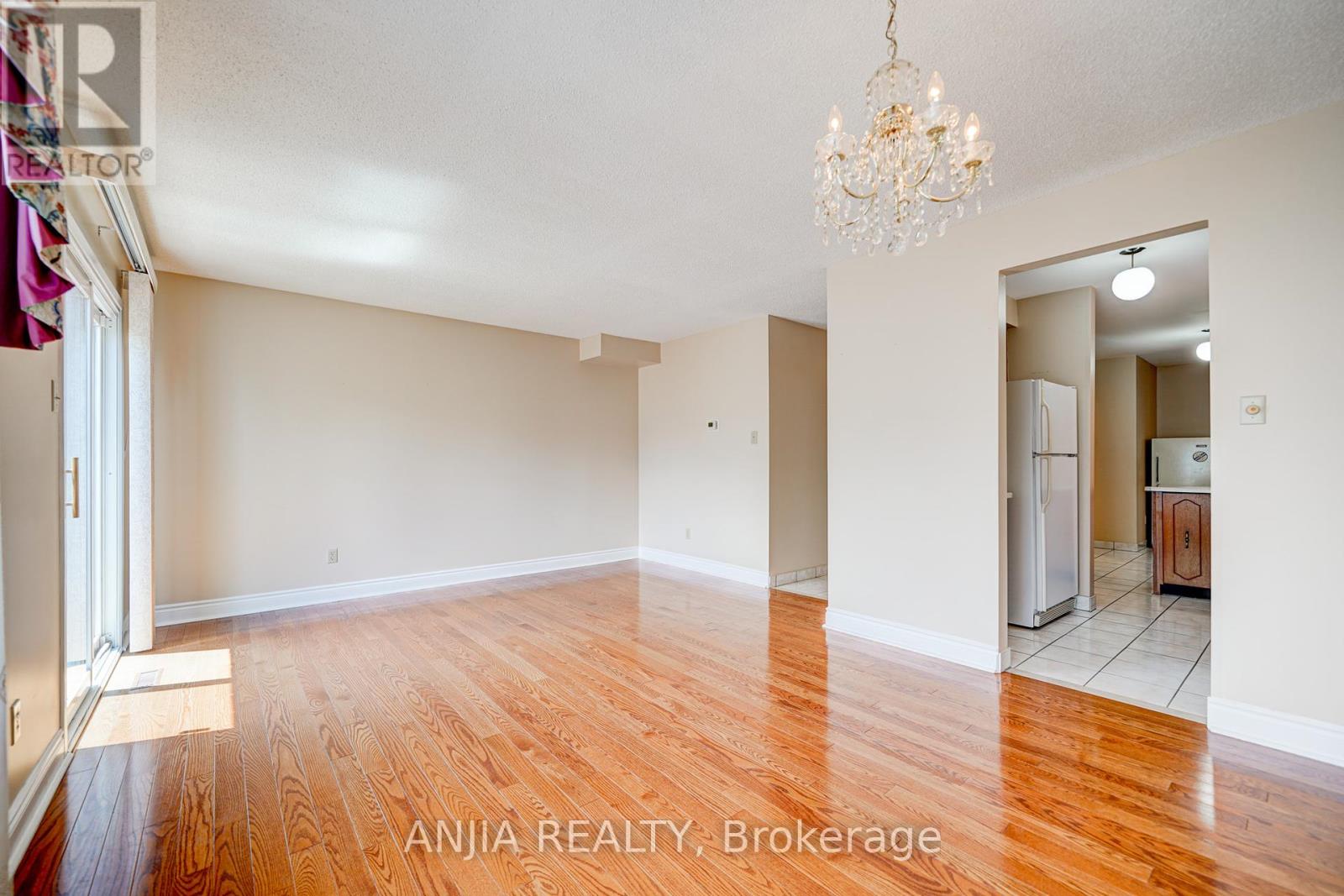 174 Roxanne Crescent, Toronto, Ontario  M1V 4G7 - Photo 11 - E12132075