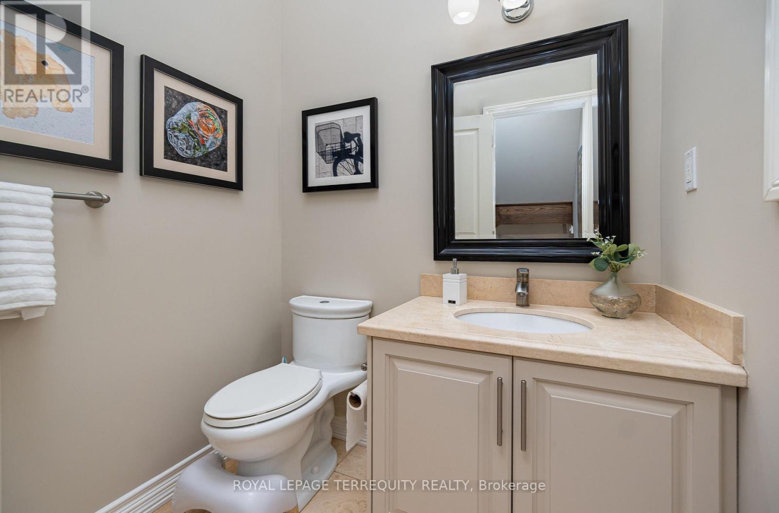 72 Northbrook Road, Toronto, Ontario  M4J 4G3 - Photo 10 - E12132129
