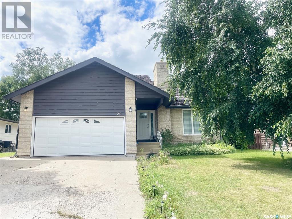 20 Elmwood Place, Yorkton, Saskatchewan  S3N 3K8 - Photo 2 - SK005029