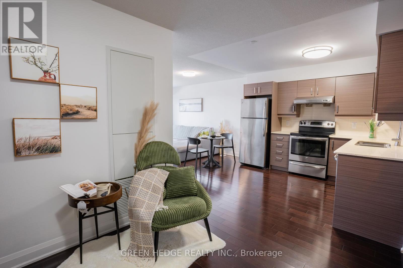 Property at 706 - 8200 BIRCHMOUNT ROAD image 2