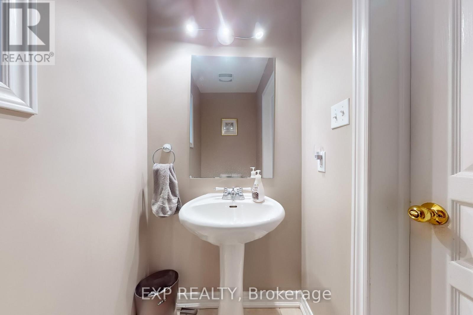 11 Bud Leggett Crescent, Georgina (Keswick South), Ontario  L4P 0B7 - Photo 21 - N12132127