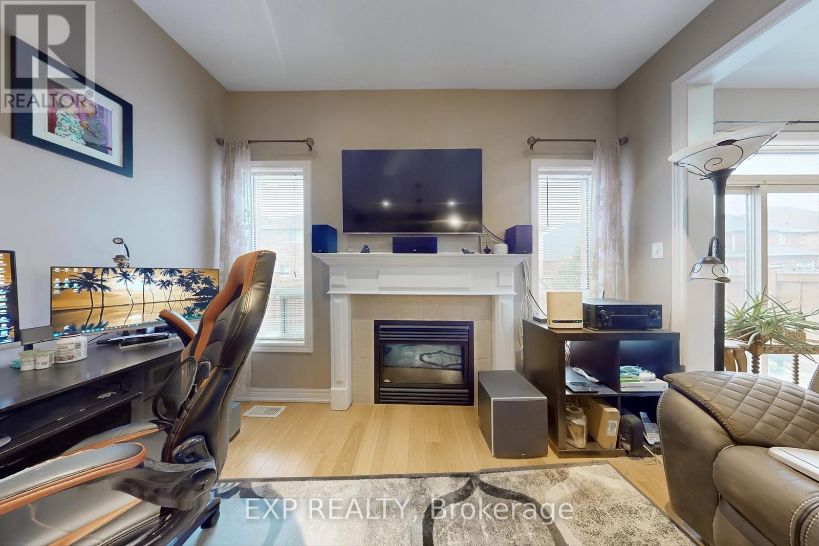 11 Bud Leggett Crescent, Georgina (Keswick South), Ontario  L4P 0B7 - Photo 8 - N12132127