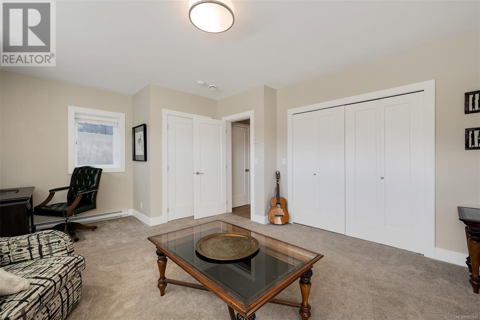 812 Mann Ave, Saanich, British Columbia  V8Z 3C4 - Photo 26 - 995849