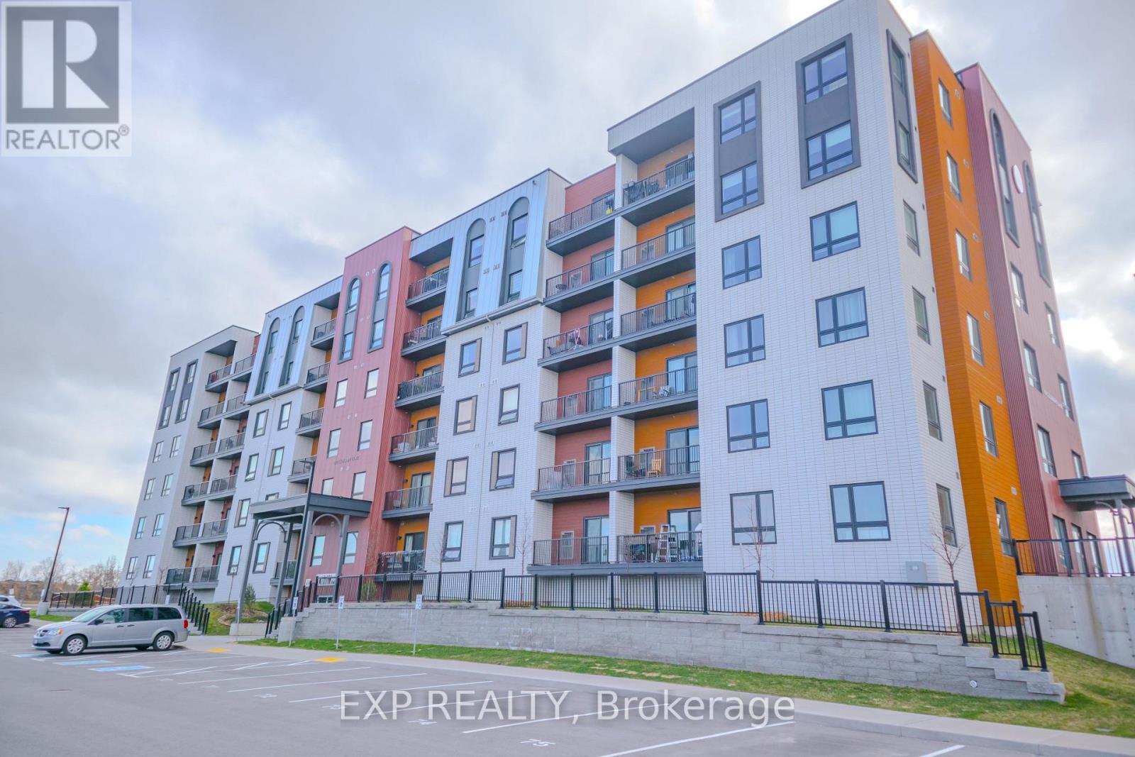 206 - 10 CULINARY LANE, barrie, Ontario