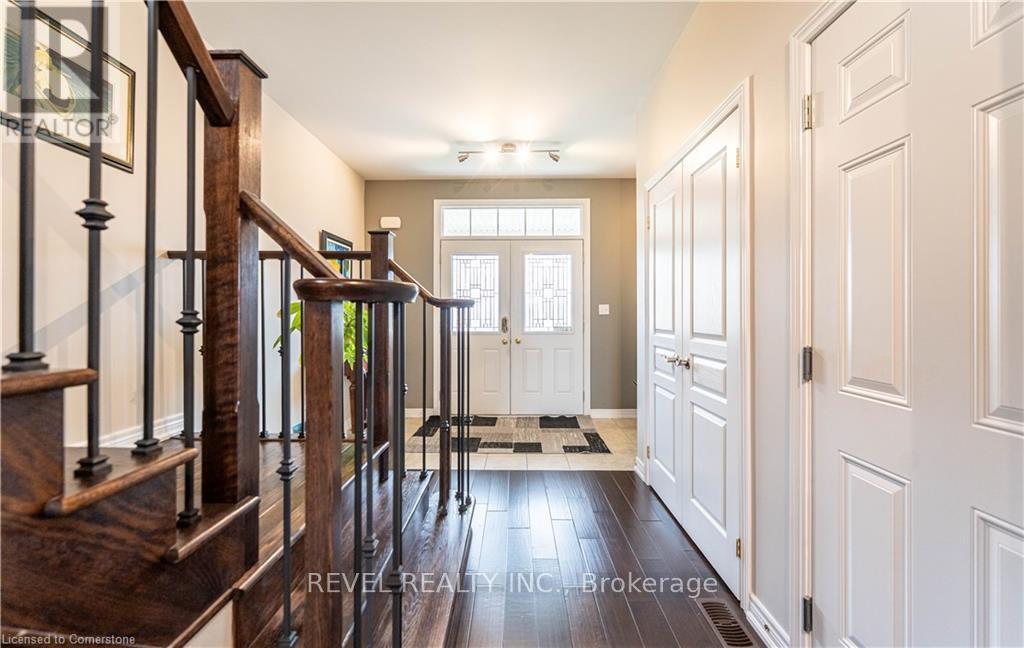 111 Bousfield Rise, Hamilton, Ontario  L8B 0T4 - Photo 7 - X12097062