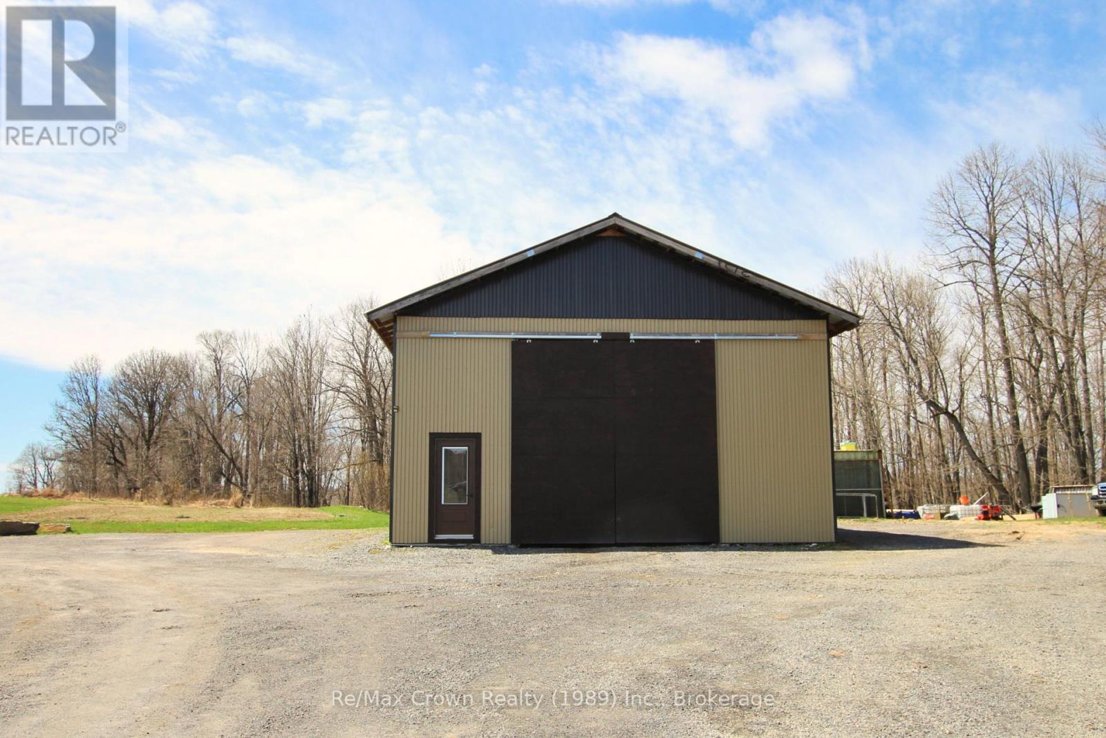 303 Clear Lake Road, Parry Sound Remote Area, Ontario  P0H 1A0 - Photo 23 - X12036671