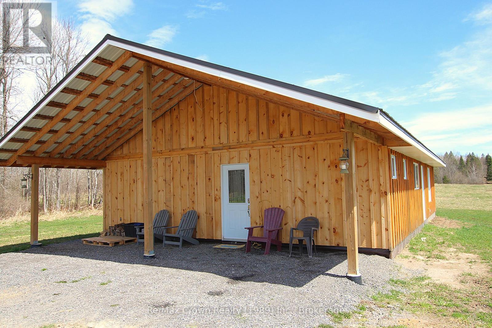 303 Clear Lake Road, Parry Sound Remote Area, Ontario  P0H 1A0 - Photo 26 - X12036671