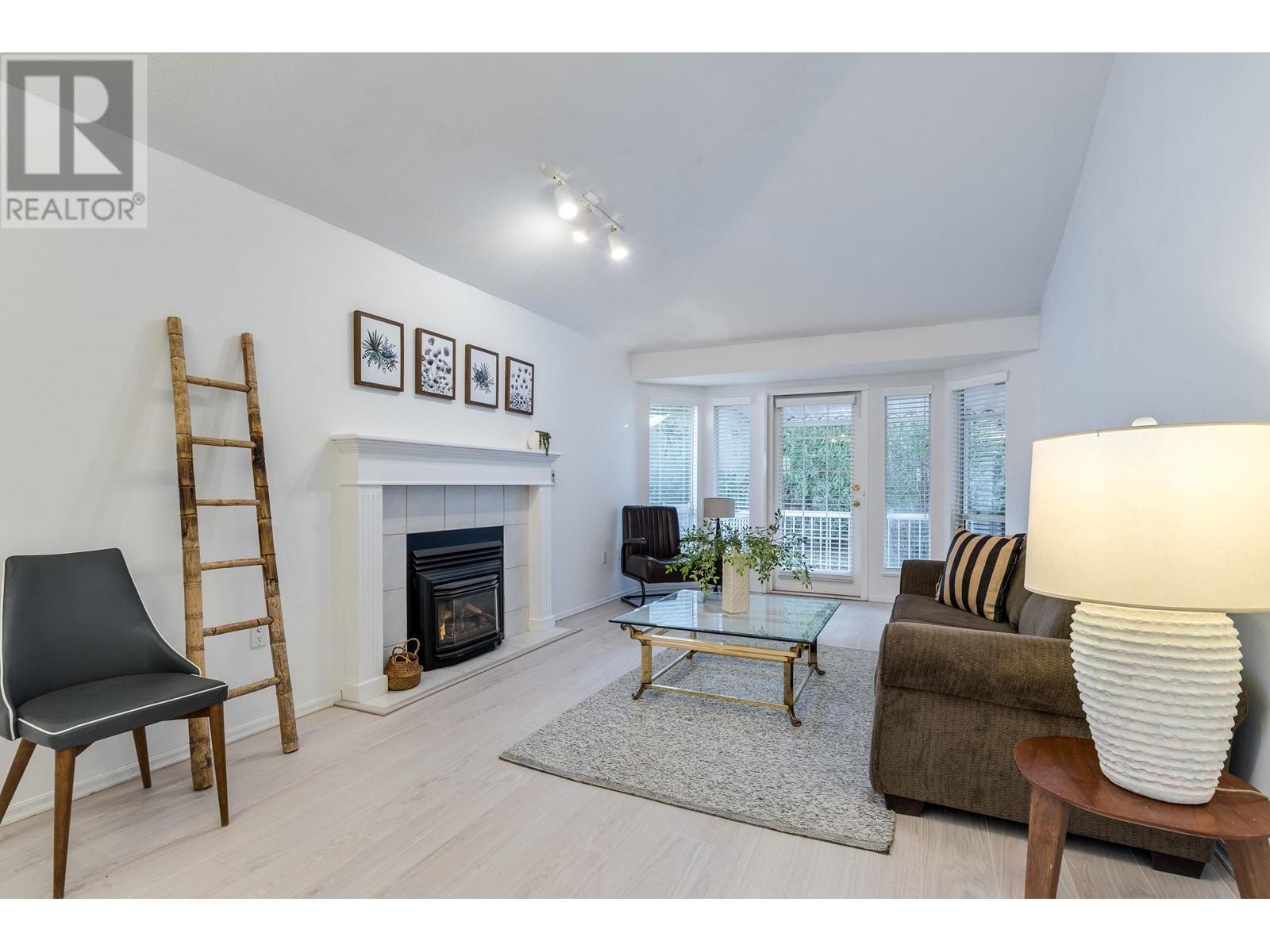 Property at 14 11950 LAITY STREET image 3