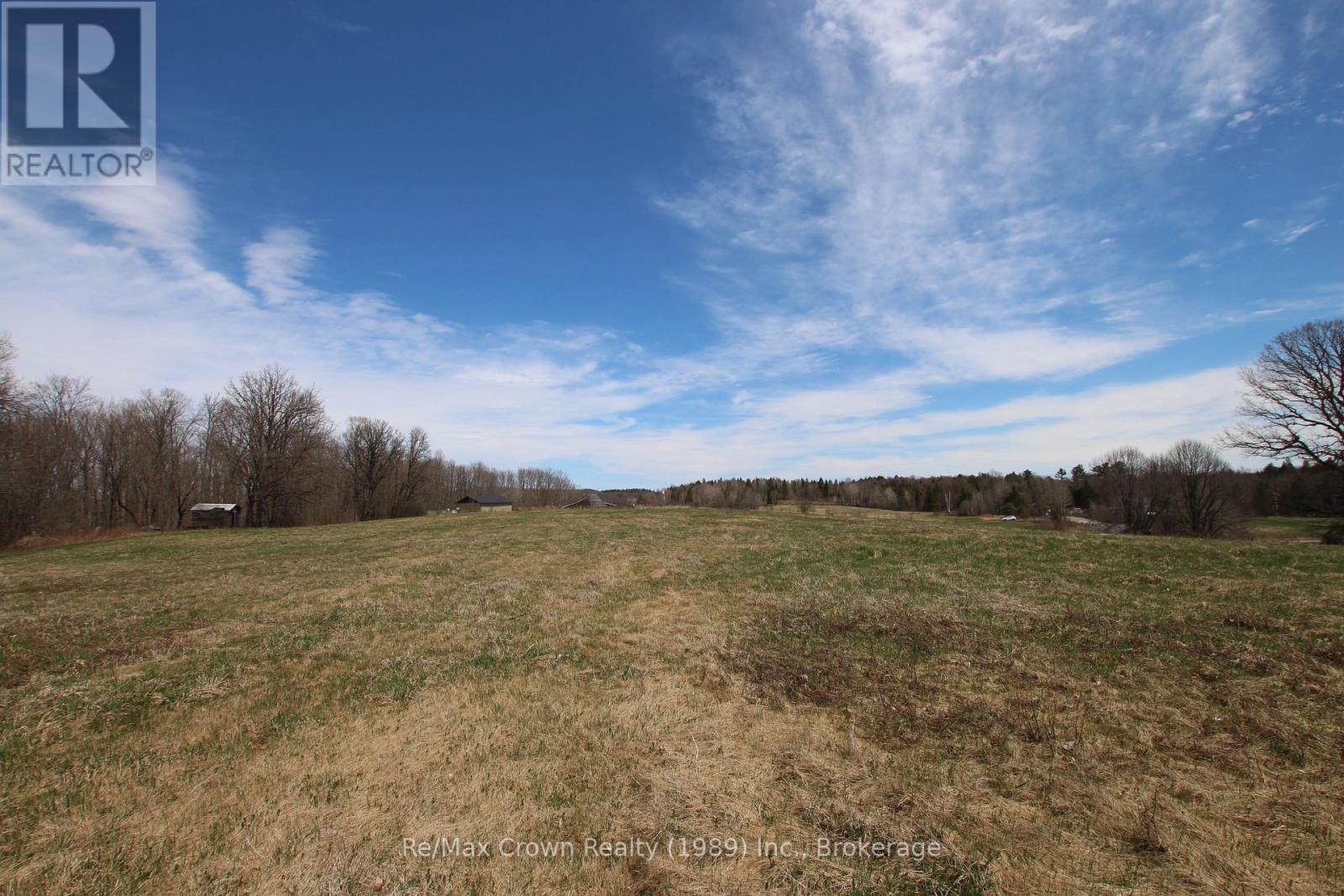 303 Clear Lake Road, Parry Sound Remote Area, Ontario  P0H 1A0 - Photo 42 - X12036671