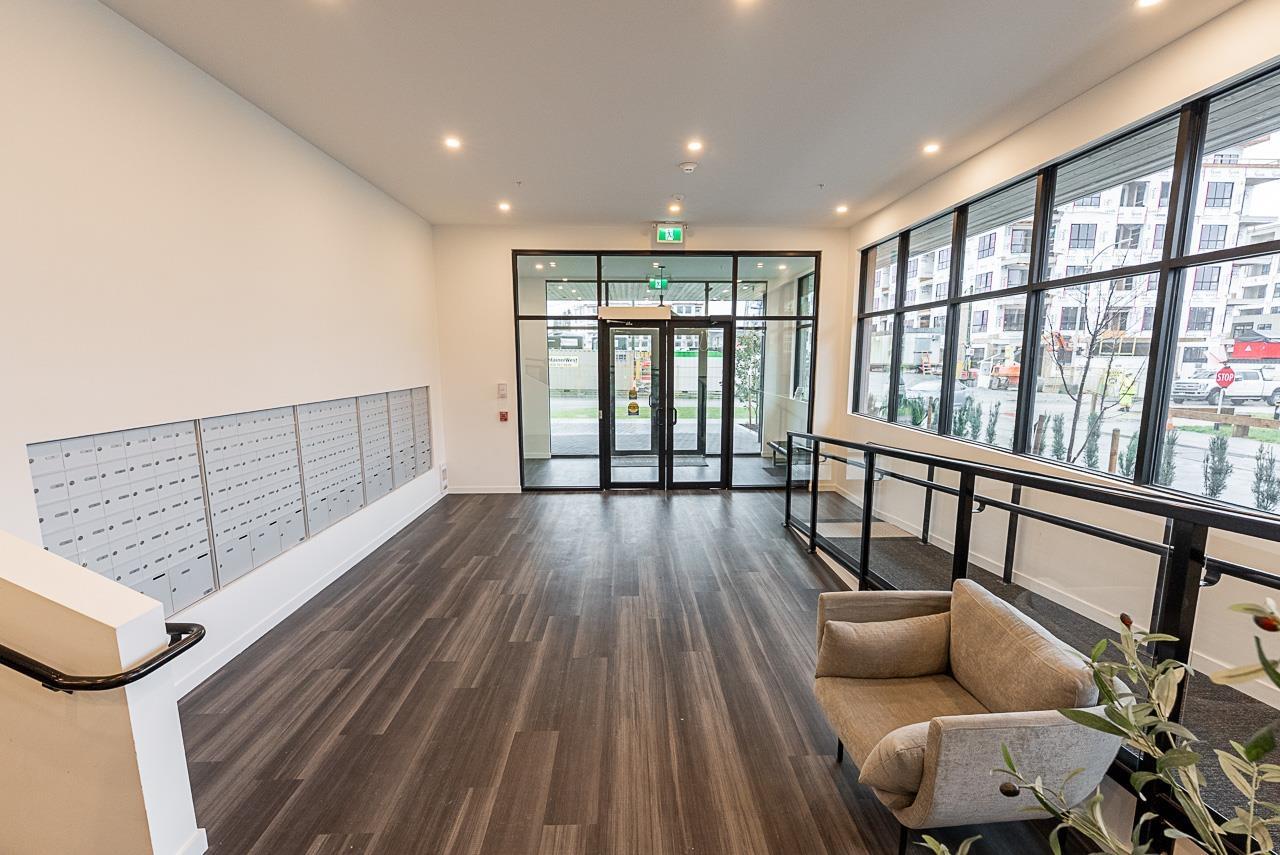 506 15738 85 Avenue, Surrey, British Columbia  V4N 6Y1 - Photo 2 - R2999552