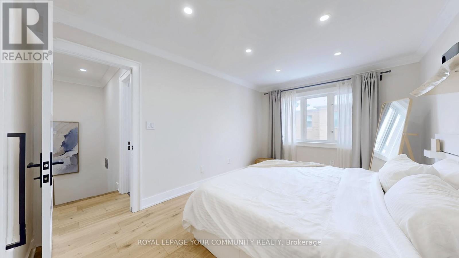 4 - 19 West Deane Park Drive, Toronto, Ontario  M9B 2R5 - Photo 19 - W12132132