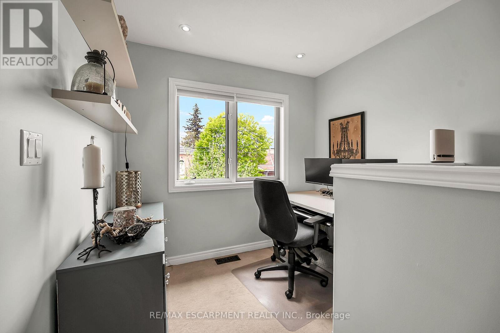 74 Richardson Street, Brantford, Ontario  N3T 1J1 - Photo 37 - X12132136