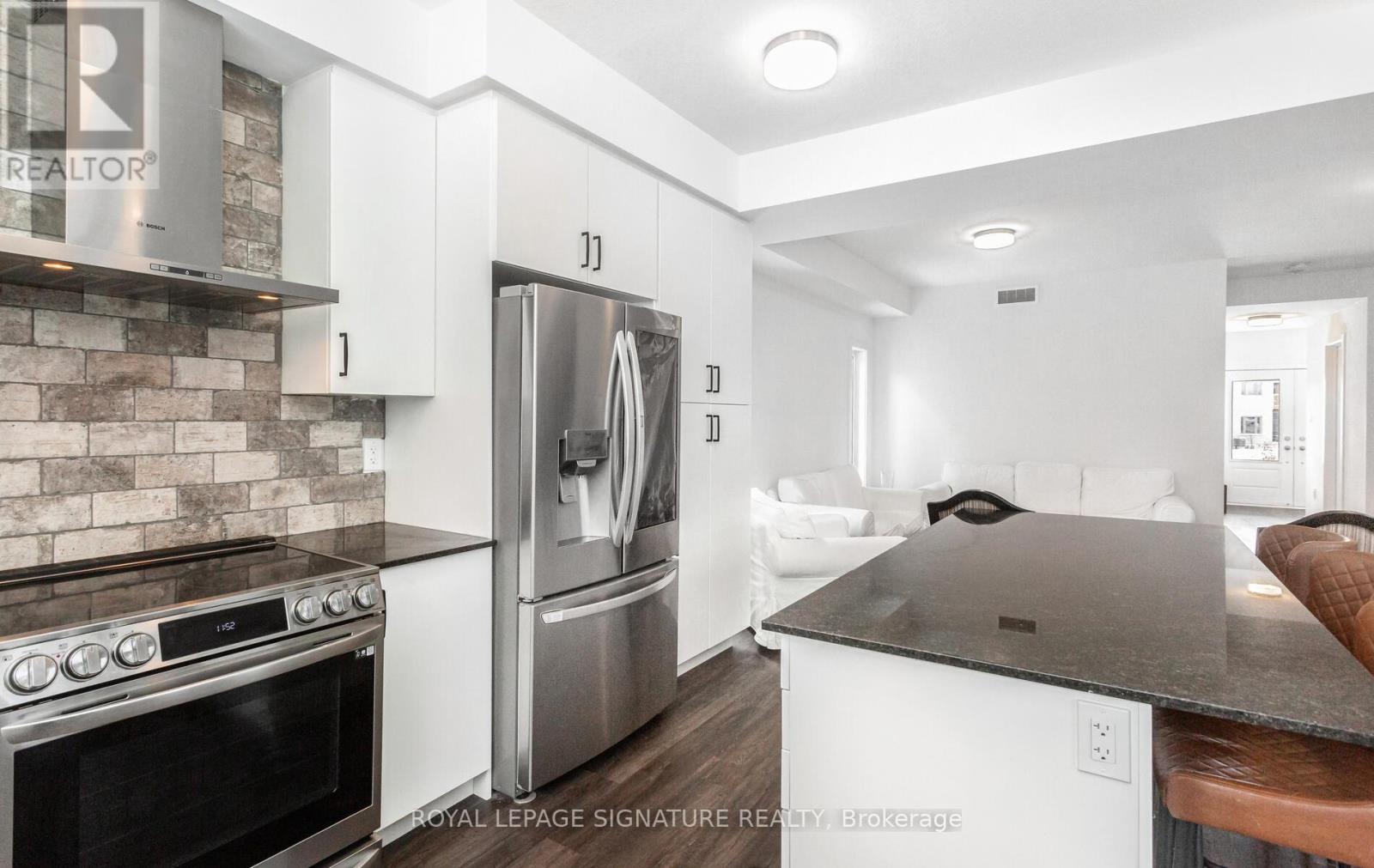17 Ferris Circle, Guelph, Ontario  N1G 0H2 - Photo 14 - X12132142