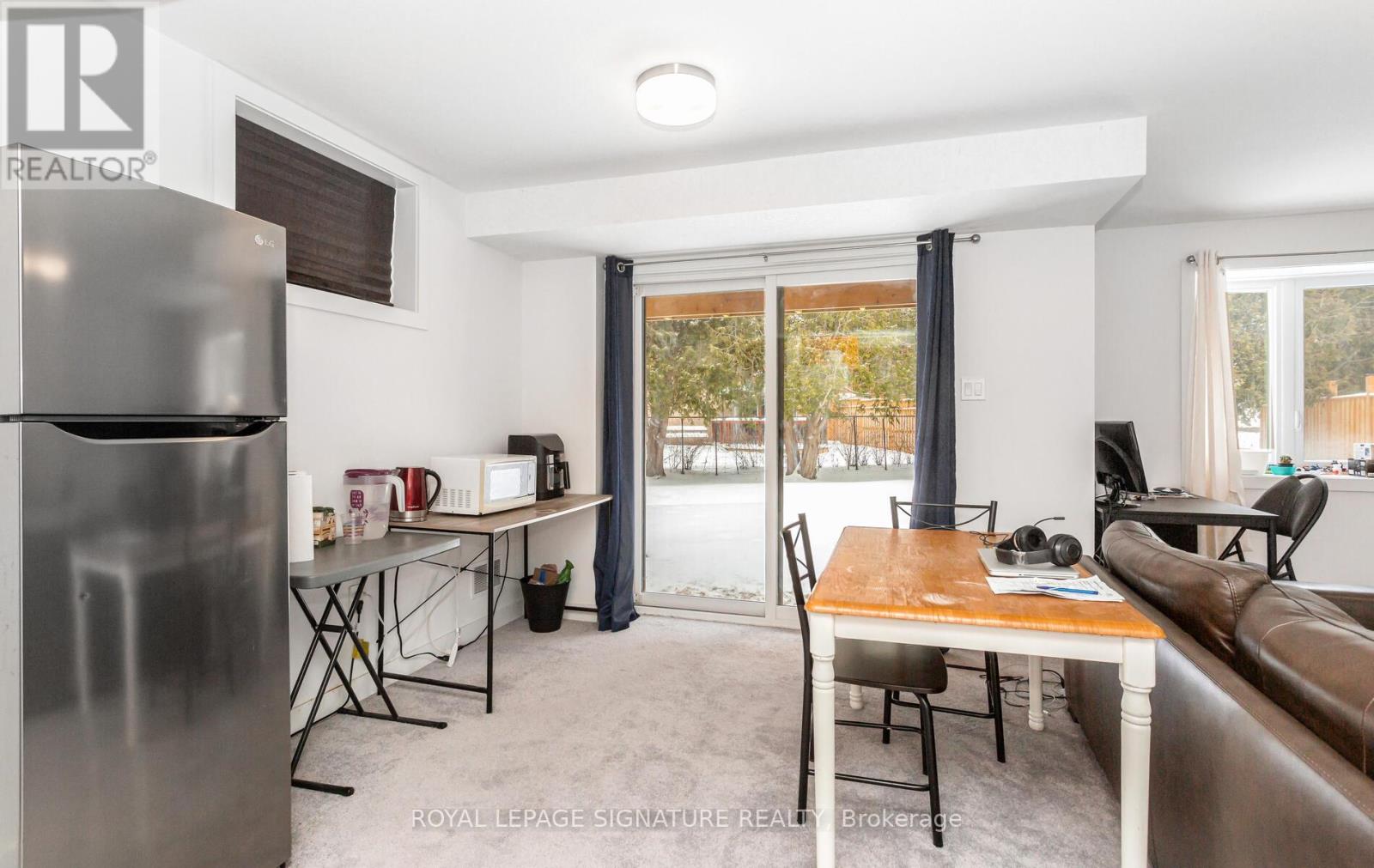 17 Ferris Circle, Guelph, Ontario  N1G 0H2 - Photo 34 - X12132142